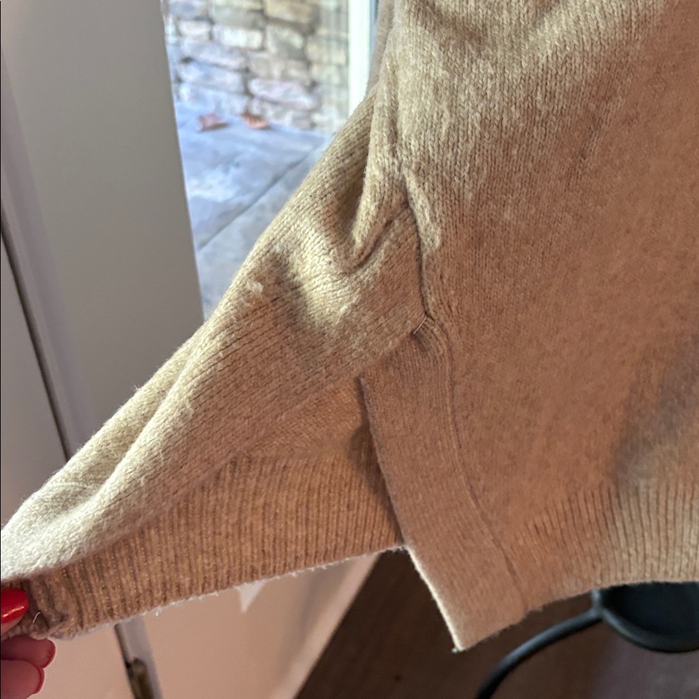 H & M Oversized Turtleneck Sweater Tan Camel M - Picture 6 of 6